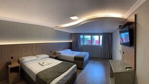 Habitación estándar con 2 camas individuales | Escritorio