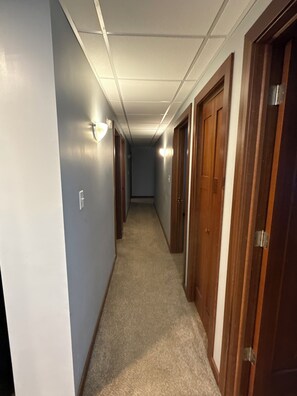 Interior - Spacious 5-bedroom house in charming Marquette with AC (Marquette)