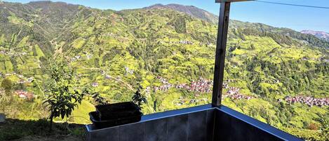 Deluxe Villa, Mountain View | Property grounds