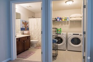 Bathroom - Serene 3-bedroom townhome with AC in charming Tucker (Tucker)