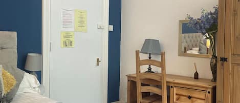 1 bedroom, WiFi (free), individually decorated, individually furnished