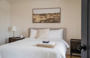 3 slaapkamers, een strijkplank/strijkijzer, wifi, beddengoed