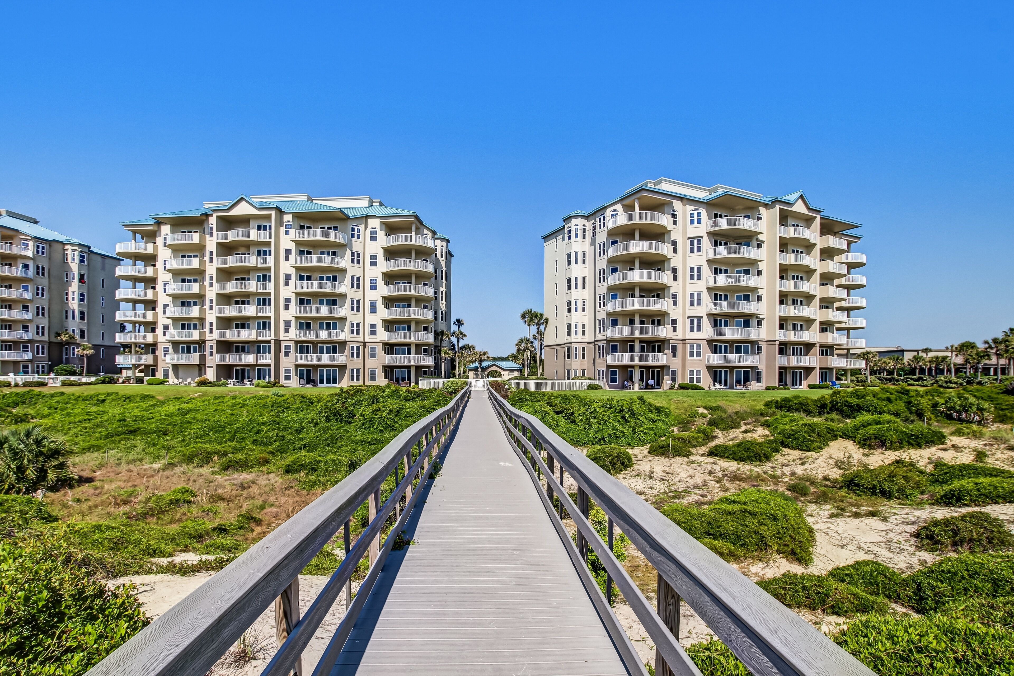 Condo, 2 quartos | Fachada