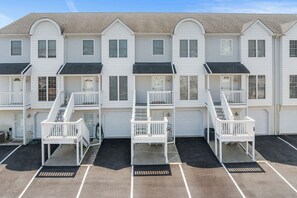Exterior - Salt Grass Cove Condo in Ocean View (Ocean View)