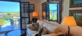 Beachfront Apartment with Private Garden in Playa de Ris, Noja