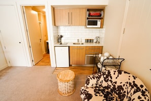 Fridge, microwave, stovetop, dishwasher - Cardrona Ridge by Aotearoa Escapees (Cardrona)