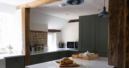 Ambersham House a picturesque Grade II newly renovated country house that sleeps up to 6 guests.