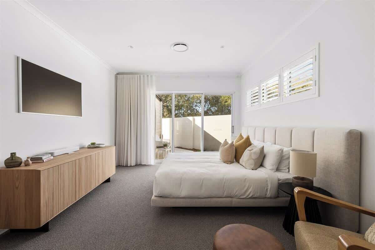 4 bedrooms, WiFi, bed sheets