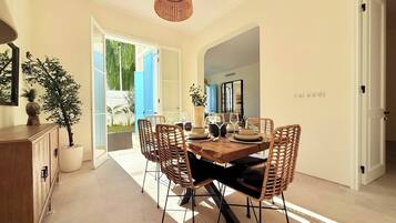 House, 3 Bedrooms, Private Pool | Dining