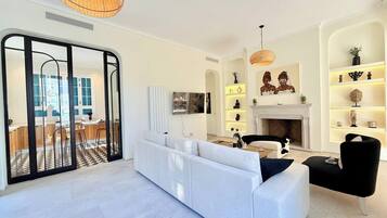 House, 3 Bedrooms, Private Pool | Living area