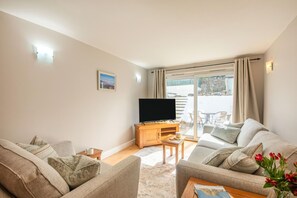 Living area - 2 Bed in Cockermouth (oc-w38209) (Cockermouth)