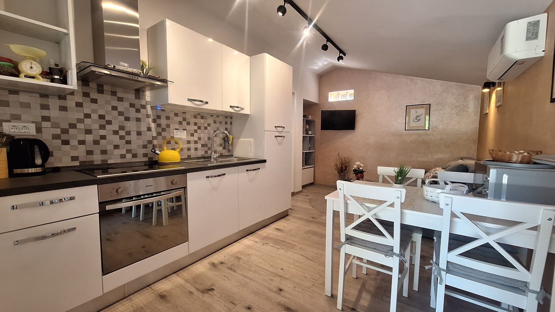 Fridge, microwave, oven, dishwasher