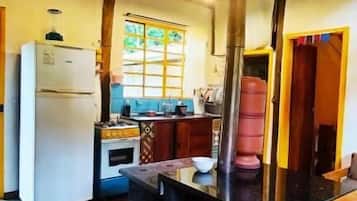 Casa, sacada, vista para o jardim | Cozinha privada