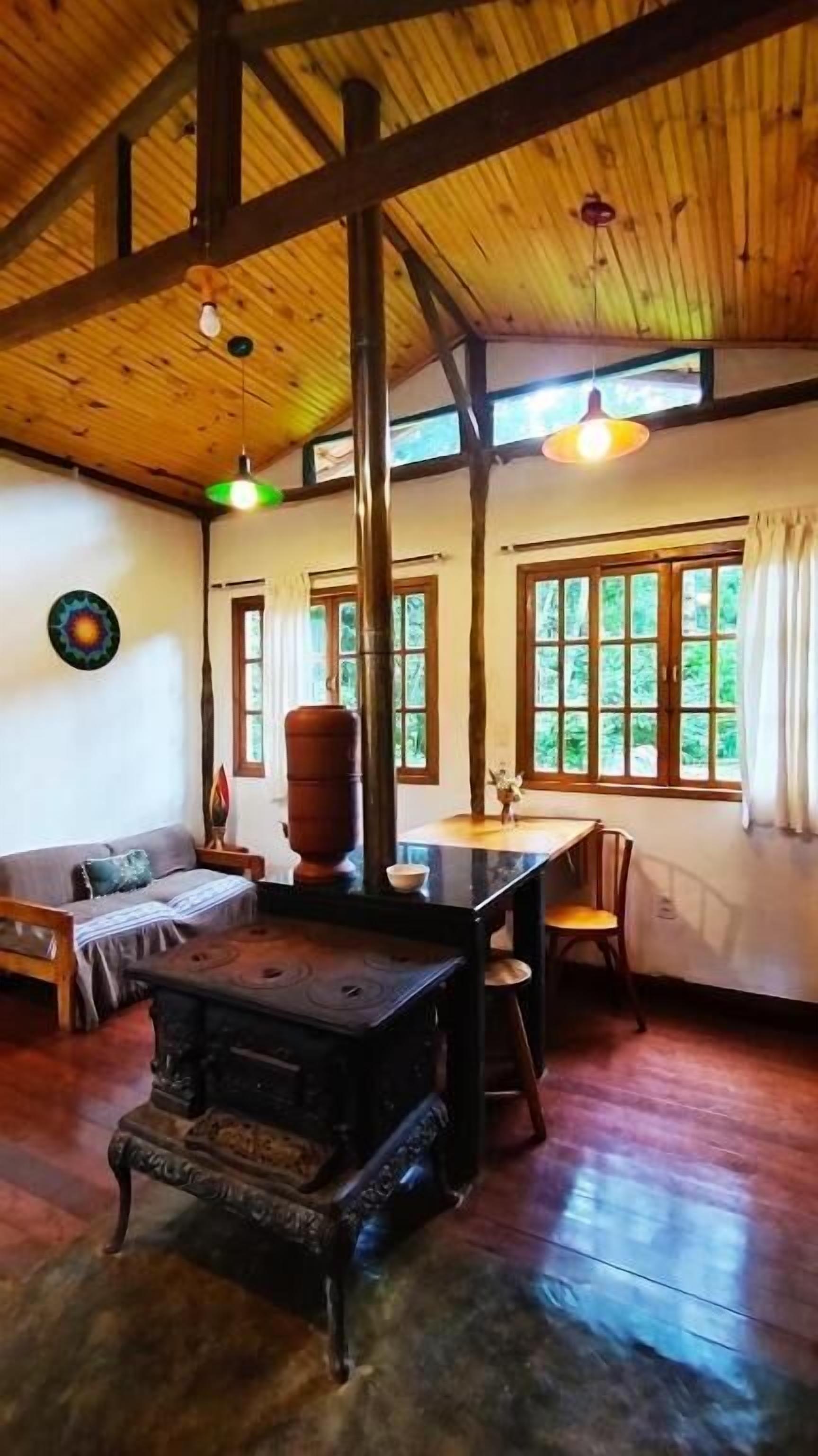 Casa, sacada, vista para o jardim | Parte interna