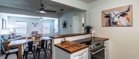 House, Multiple Beds, Kitchen, Garden View (4209 Avalon) | Private kitchen