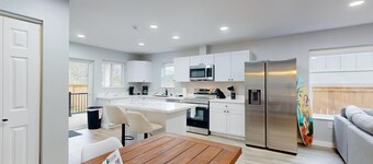 NEW! 2bd, 2ba, A/C, EV Charger, Near Beach (WBC)