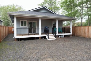 Exterior - NEW! 2bd, 2ba, A/C, EV Charger, Near Beach (WBC) (Westport)
