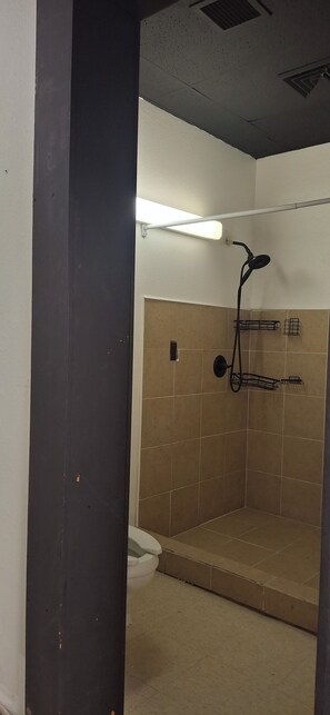 Bathroom - Off I-90 Cozy 1-bedroom building in soothing Magnolia with central AC and heat (Magnolia)