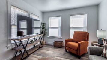 Rumah, Beberapa Tempat Tidur, dapur, pemandangan kebun (4213 Avalon) | Area keluarga