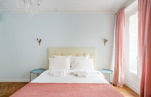 Room - Central Paris 6 - St Germain & Montparnasse Aldaro (Paris)