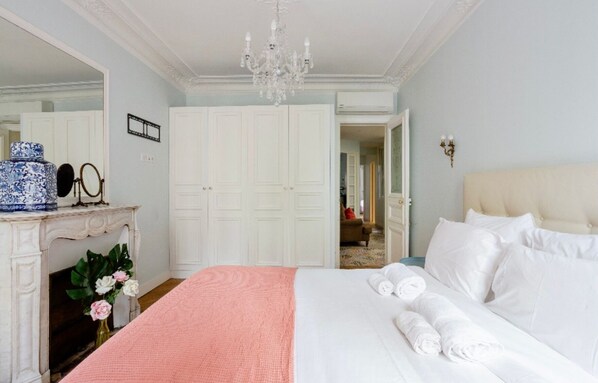 Room - Central Paris 6 - St Germain & Montparnasse Aldaro (Paris)