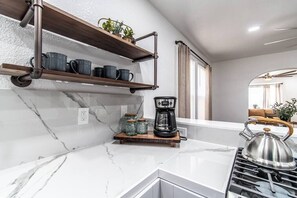 Appartement, meerdere bedden, keuken, uitzicht op tuin (1117 Ocean A) | Privékeuken