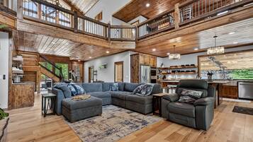Smart TV, fireplace, table tennis