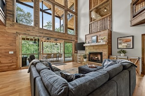 Smart TV, fireplace, ping pong
