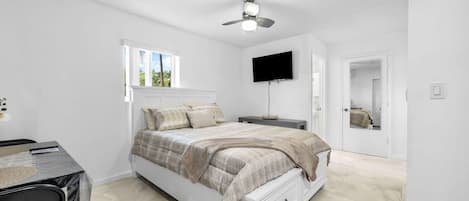 1 bedroom, iron/ironing board, free WiFi, bed sheets