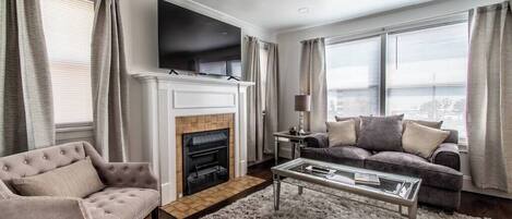 Condo, Multiple Beds, Fireplace, Garden View (1117 Ocean B) | Living area