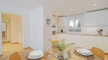 Apartment | Dining