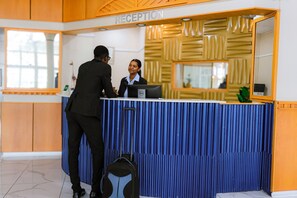 Reception - The Humewood Hotel (Gqeberha)