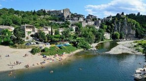 Beach - La Béalière - A 4-star haven of peace in the heart of Ardèche (Labeaume)