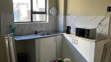 Estudi, 1 dormitori, piscina privada | Cuina privada