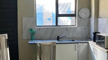 Estúdio, 1 quarto, piscina particular | Cozinha privada