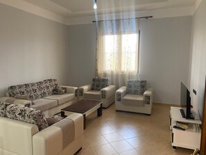 Living area - Spacious Villa Near Airport Tirana - Preza Area (Rinas)