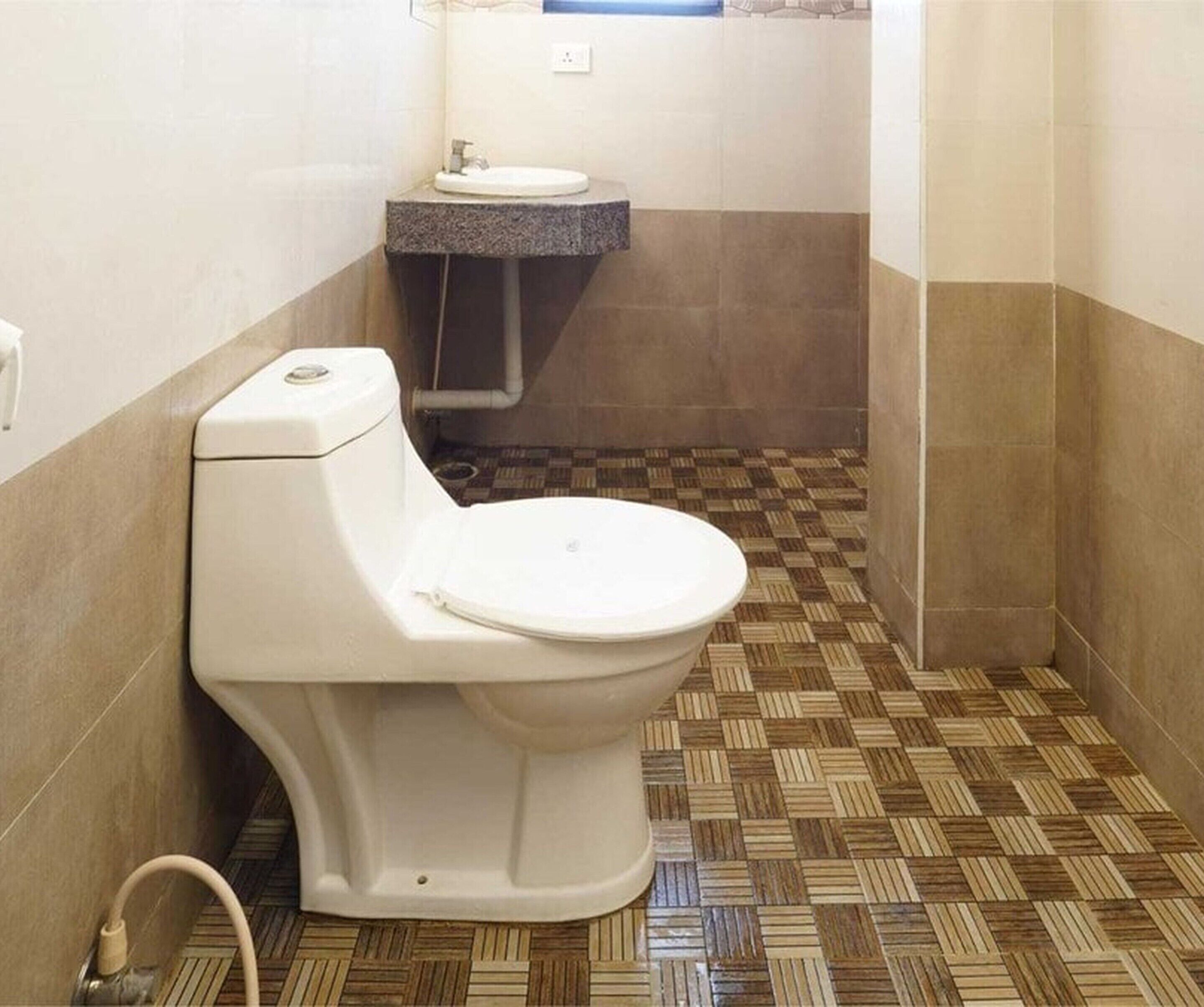 House | Bathroom