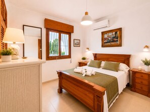 Chalet, 3 Bedrooms, Smoking, Private Pool | 3 bedrooms - Private Pool Villa La Siesta (Torrevieja)