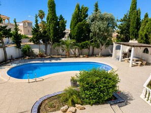 Chalé, 3 quartos, para fumantes, piscina particular | Piscina | Piscina externa