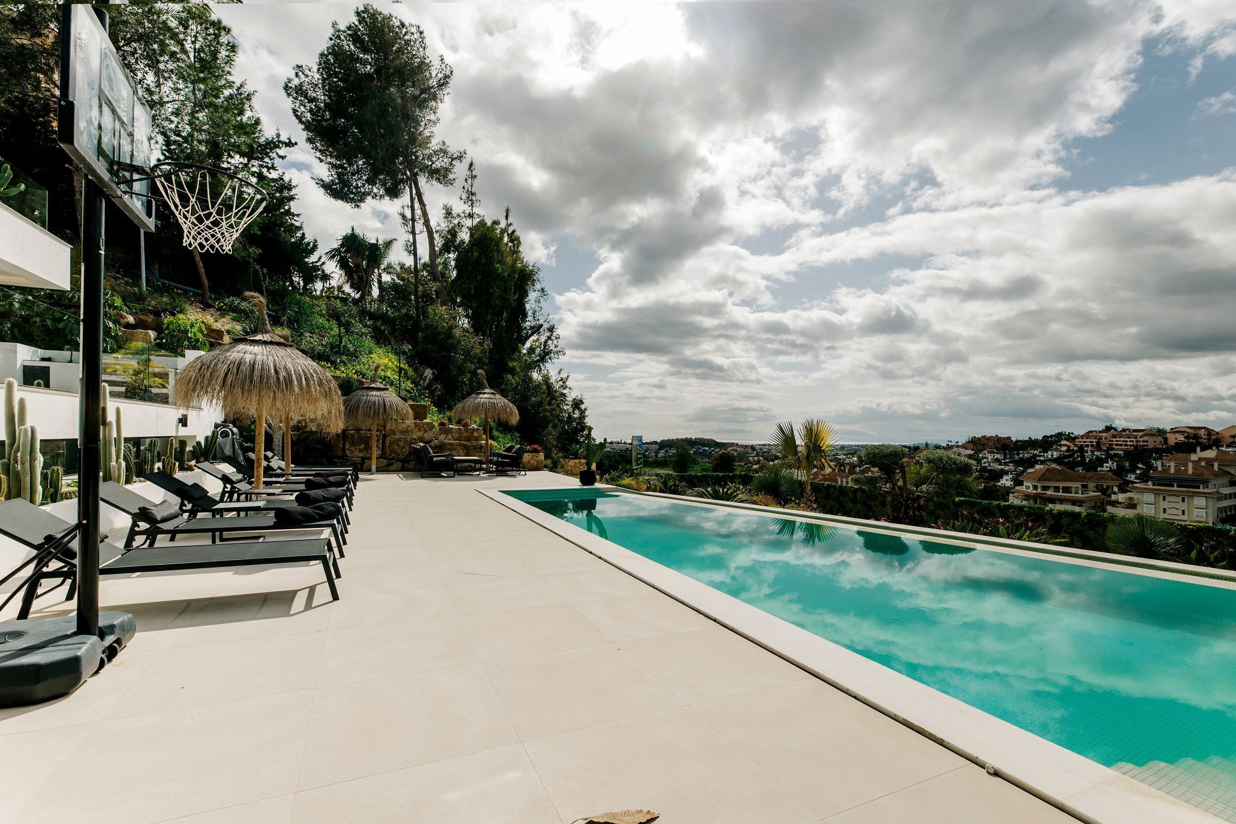 Piscine extérieure