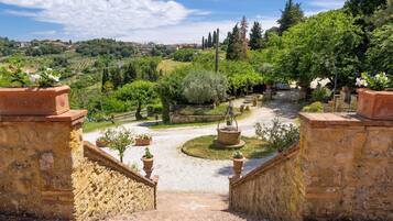 Jardines del alojamiento