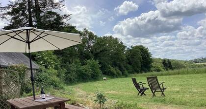 Peaceful 1-bedroom cottage in charming Scrignac, a perfect for getaway.