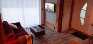 TV - Gîte "West Far'Mer" near the beach (Ploudalmézeau)