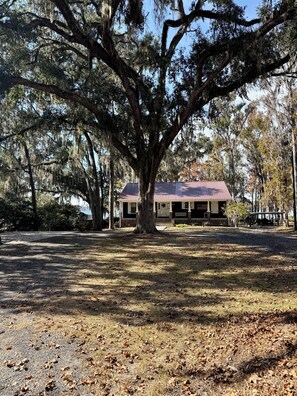 Exterior - Lakefront Cabin on Cherry Lake with Basement Gameroom and Dock! (Pinetta)