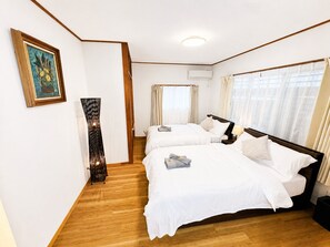5 bedrooms, WiFi, bed sheets - Shokaen｜Private villa with Japanese-style garden overlooking the sea (南城市)