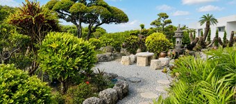 Shokaen｜Private villa with Japanese-style garden overlooking the sea
