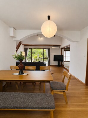 Dining - Shokaen｜Private villa with Japanese-style garden overlooking the sea (南城市)