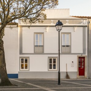 House - Al Porta Townhouse by Cadenzalux (Beja)