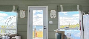 Serene Cove Retreat Green Cottage-overseeing beautiful Montague River and and peaceful harbor