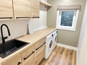 Interior - Opulence Suite-luxury one-bedroom in hi-end neighborhood (Montague)